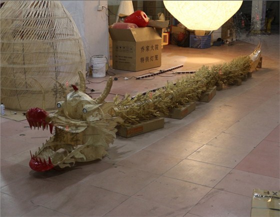 美爾家藤編龍燈