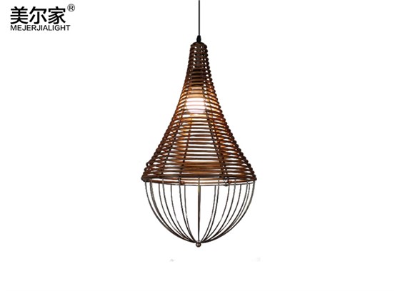 美爾家鐵藝藤編燈