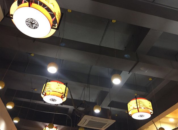 美爾家藤藝吊燈實拍圖