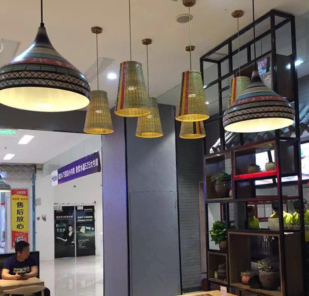 美爾家藤藝吊燈實拍圖