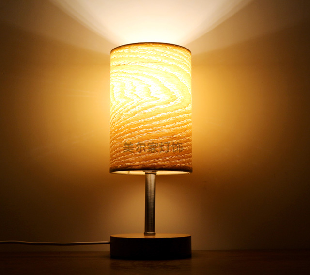 美爾家臺燈設計