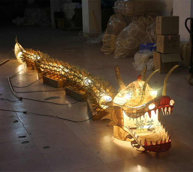 美爾家藤編龍燈