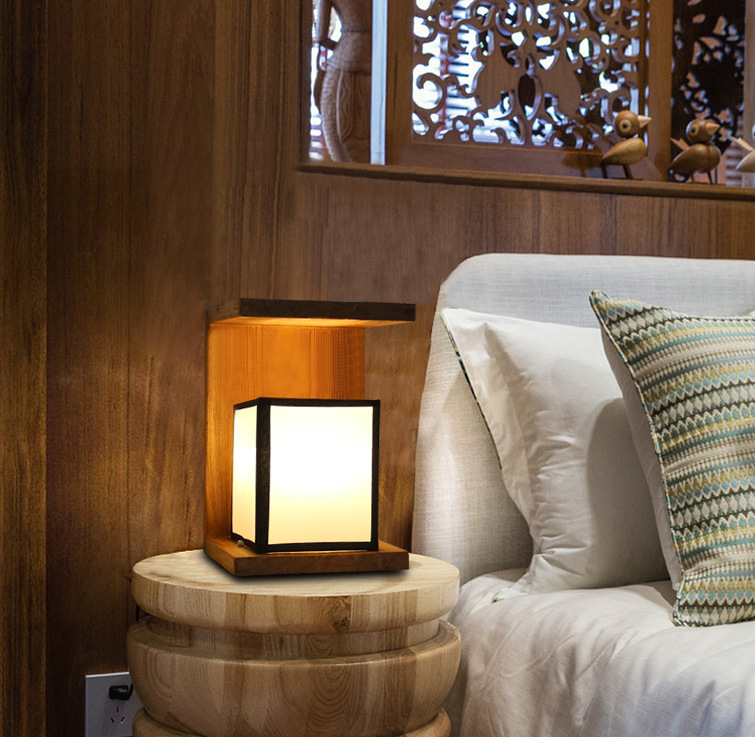 美爾家燈飾:木藝臺燈