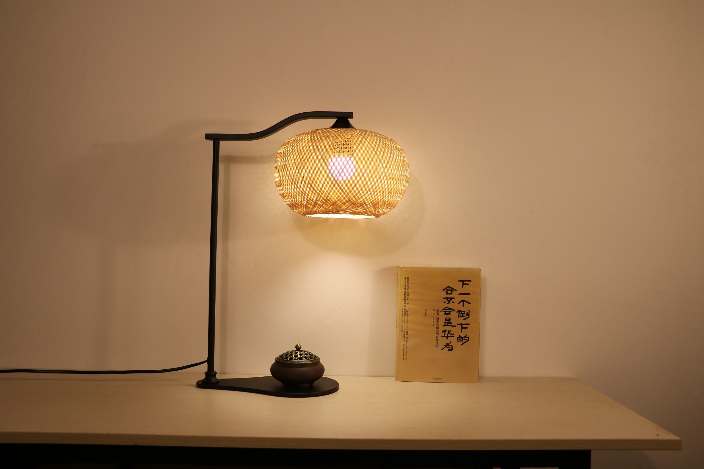 美爾家燈飾：竹編臺燈