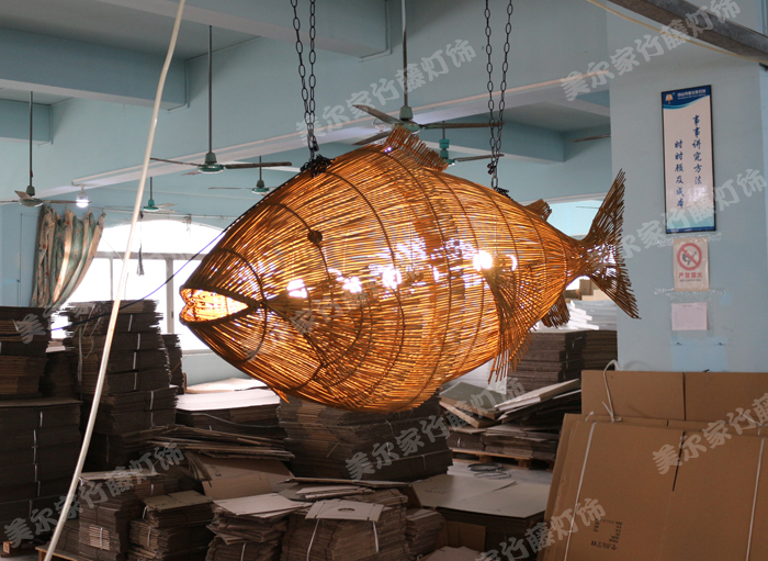 MEJ-8479大型定制魚燈